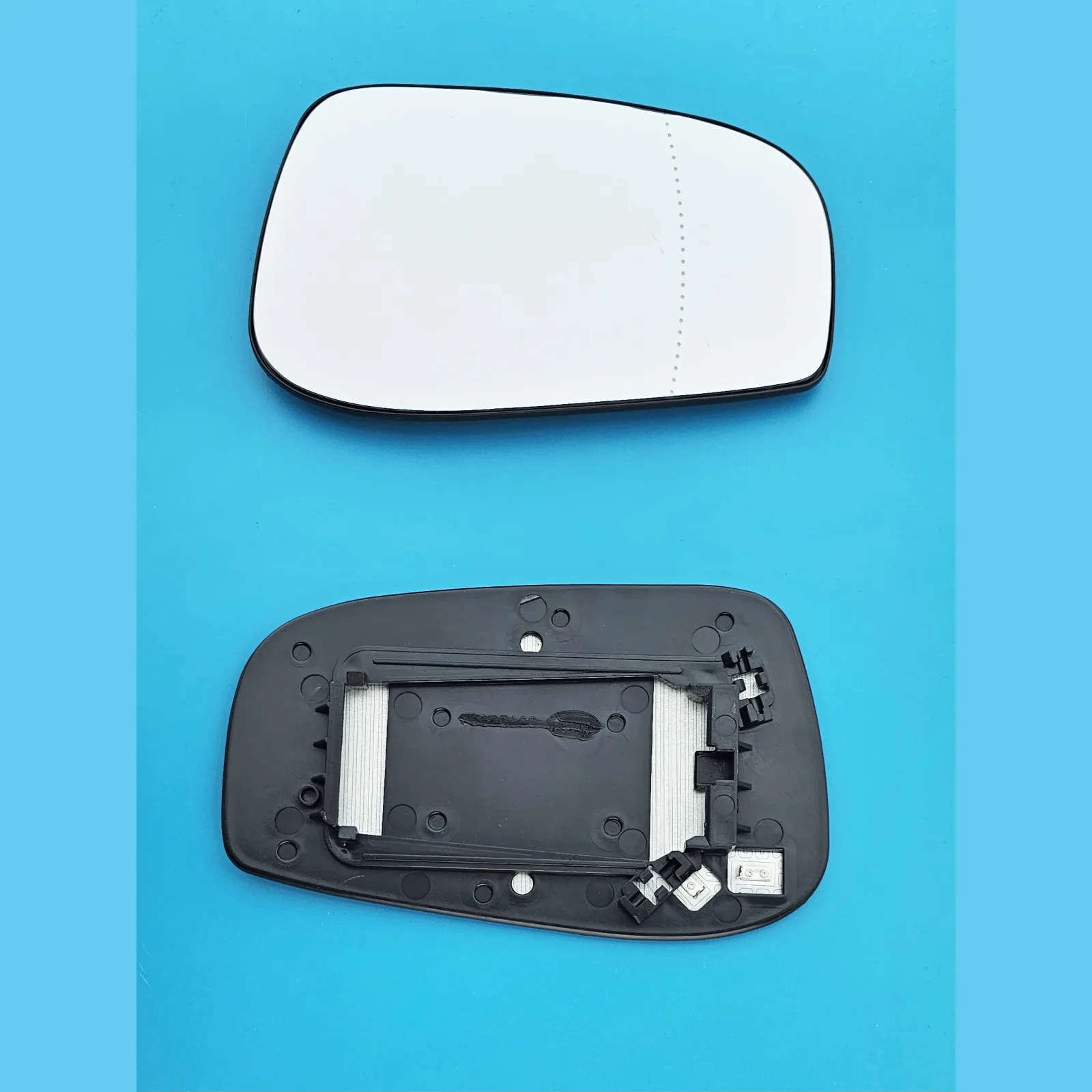 Clip on Wing Mirror Glass — Right Driver Side