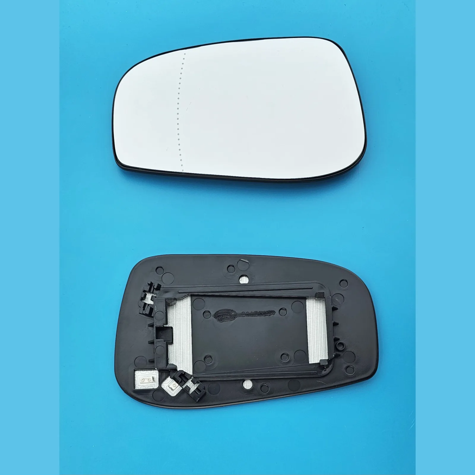 Clip on Wing Mirror Glass — Left Passenger Side