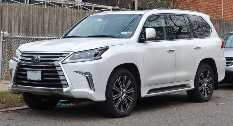 Lexus LX 400